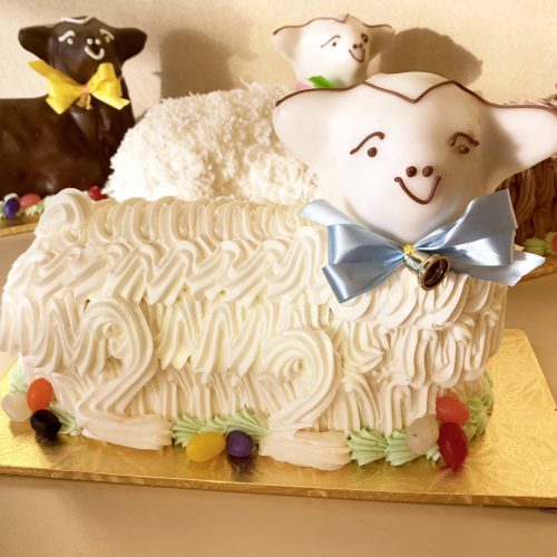 Buttercream Lamb Cake – Easter Buttercream Lamb Cake - Easter