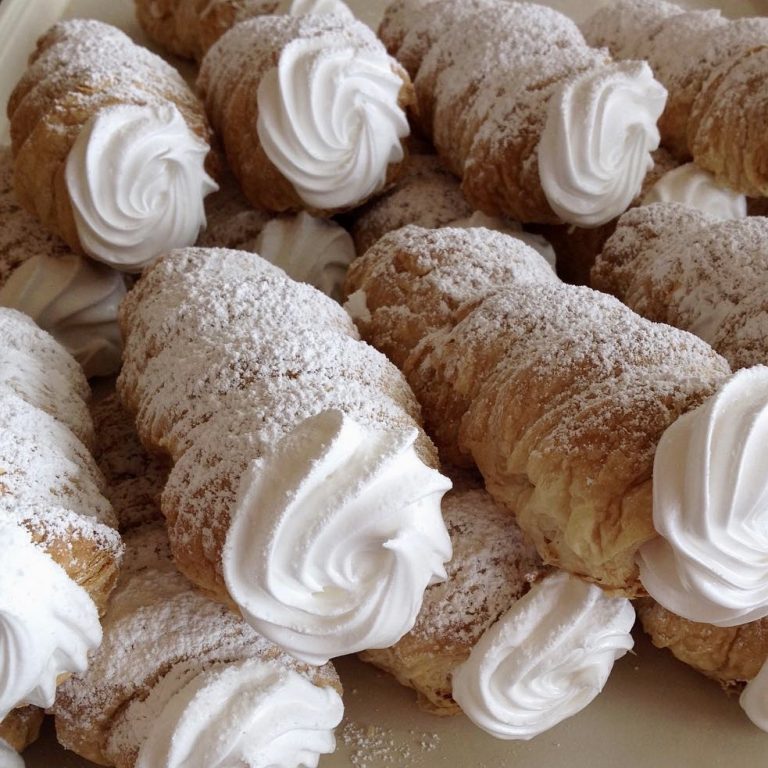 Cream Horns Cream Horns